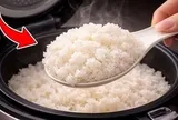 Nấu cơm đừng chỉ cho nước, nhớ thêm vài giọt này: Hạt cơm bóng dẻo, thơm ngon, để lâu không thiu