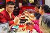Tại sao giá vàng giảm mạnh, nhà đầu tư có nên bán cắt lỗ lúc này