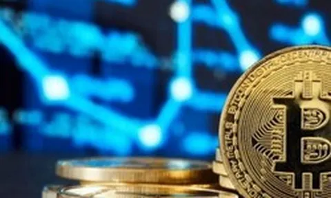Bitcoin giảm về 62.600 USD