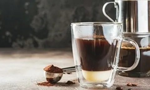 Người đàn ông 37 tuổi uống một cốc cà phê mỗi ngày suốt 1 năm, bác sĩ ngạc nhiên khi xem kết quả khám: "Anh đã uống gì vậy?"